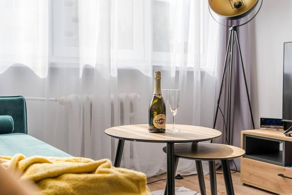 Uroczy Apartament 2 Pokoje - 10 Min Do Morza! Gdańsk Buitenkant foto